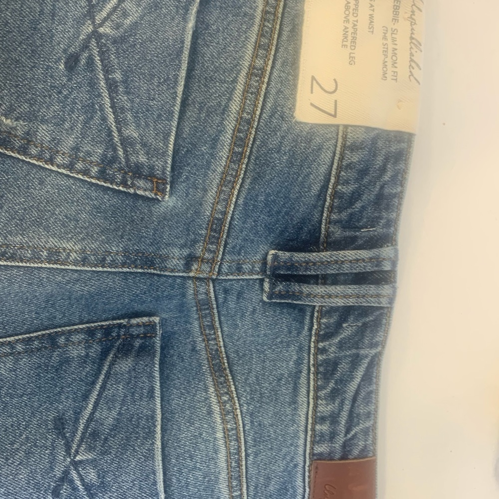 Unpublished “Debbie” slim fit mom Jean